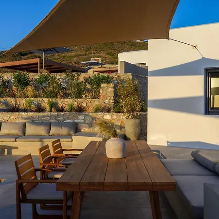 Anemone Villa Ampelas